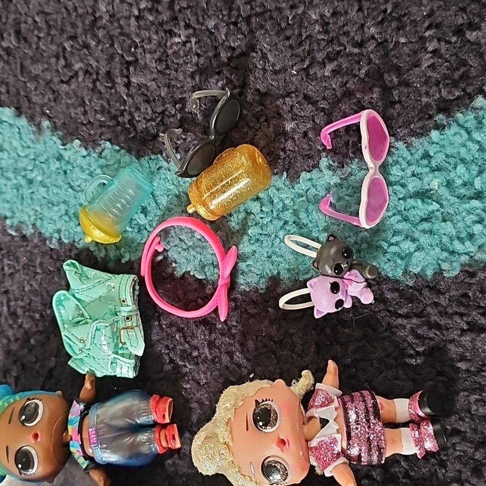 L.O.L. Surprise! Dolls with Blue, Pink, Purple & Teal Accents - Picture 3 of 3